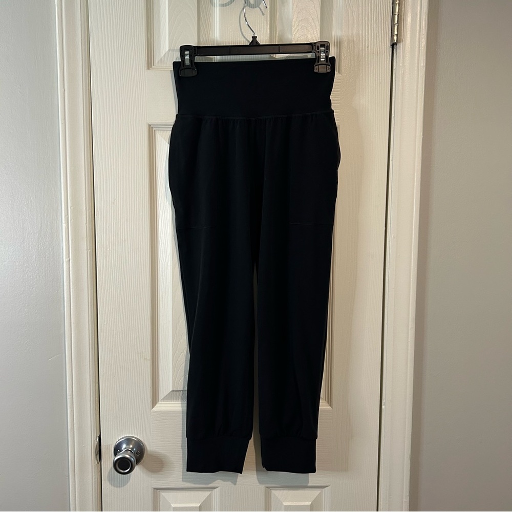 Athleta Salutation Crop Jogger in Black - Size XS - Picture 5 of 12